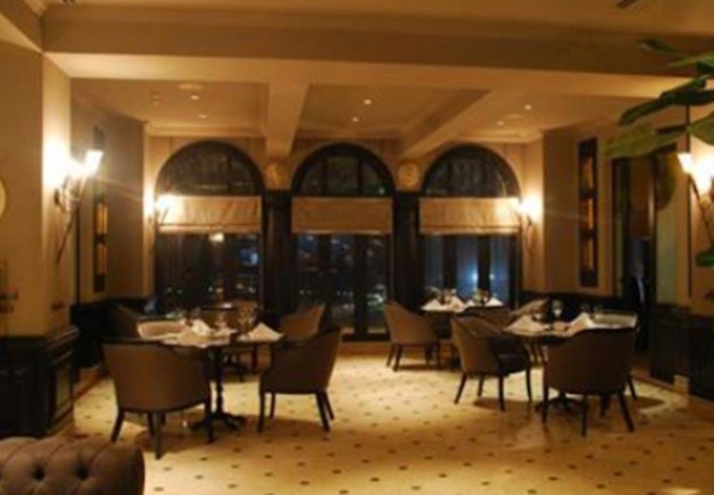 Hawthorn Suites By Wyndham Khobar Buitenkant foto