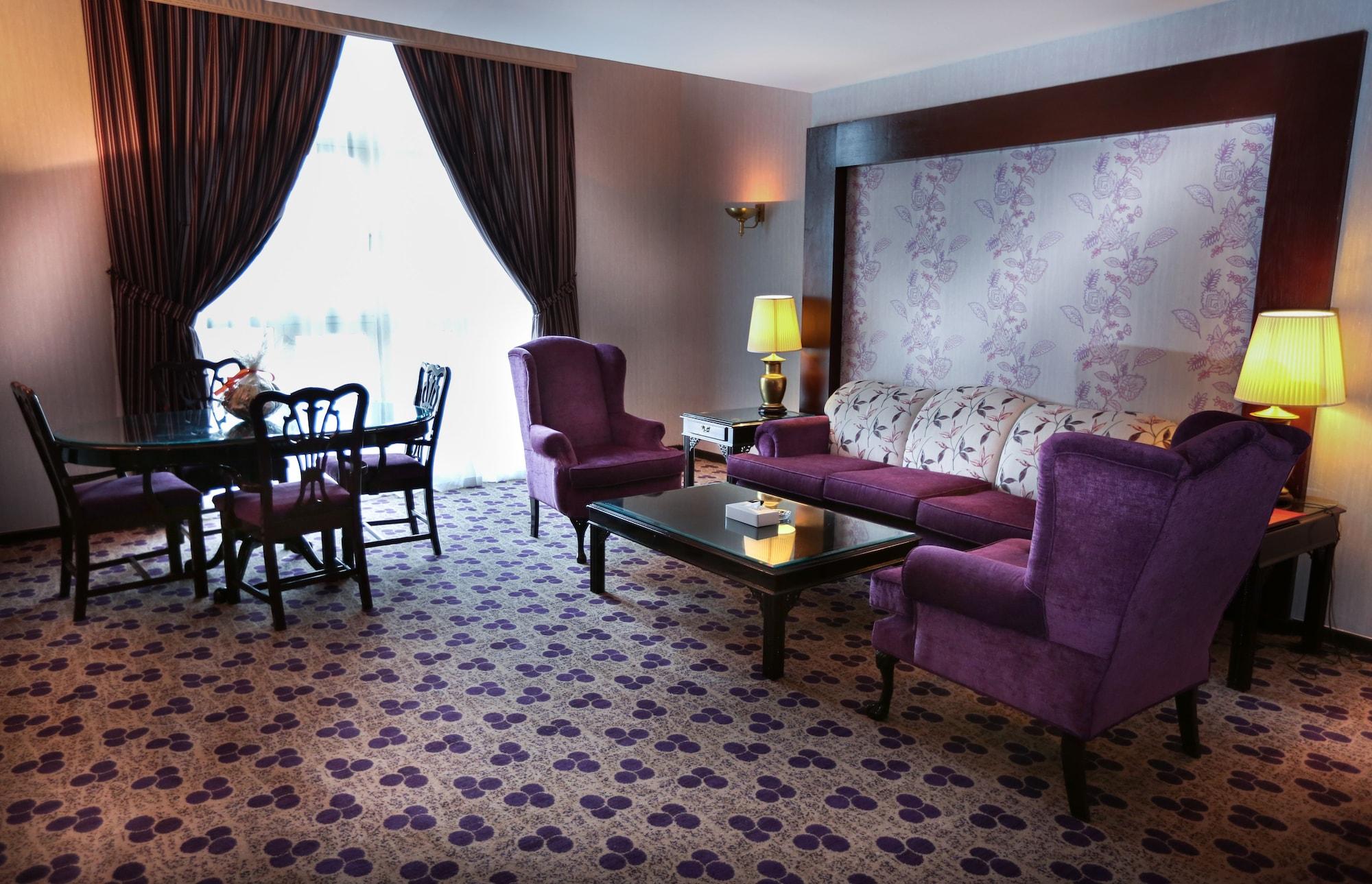 Hawthorn Suites By Wyndham Khobar Buitenkant foto