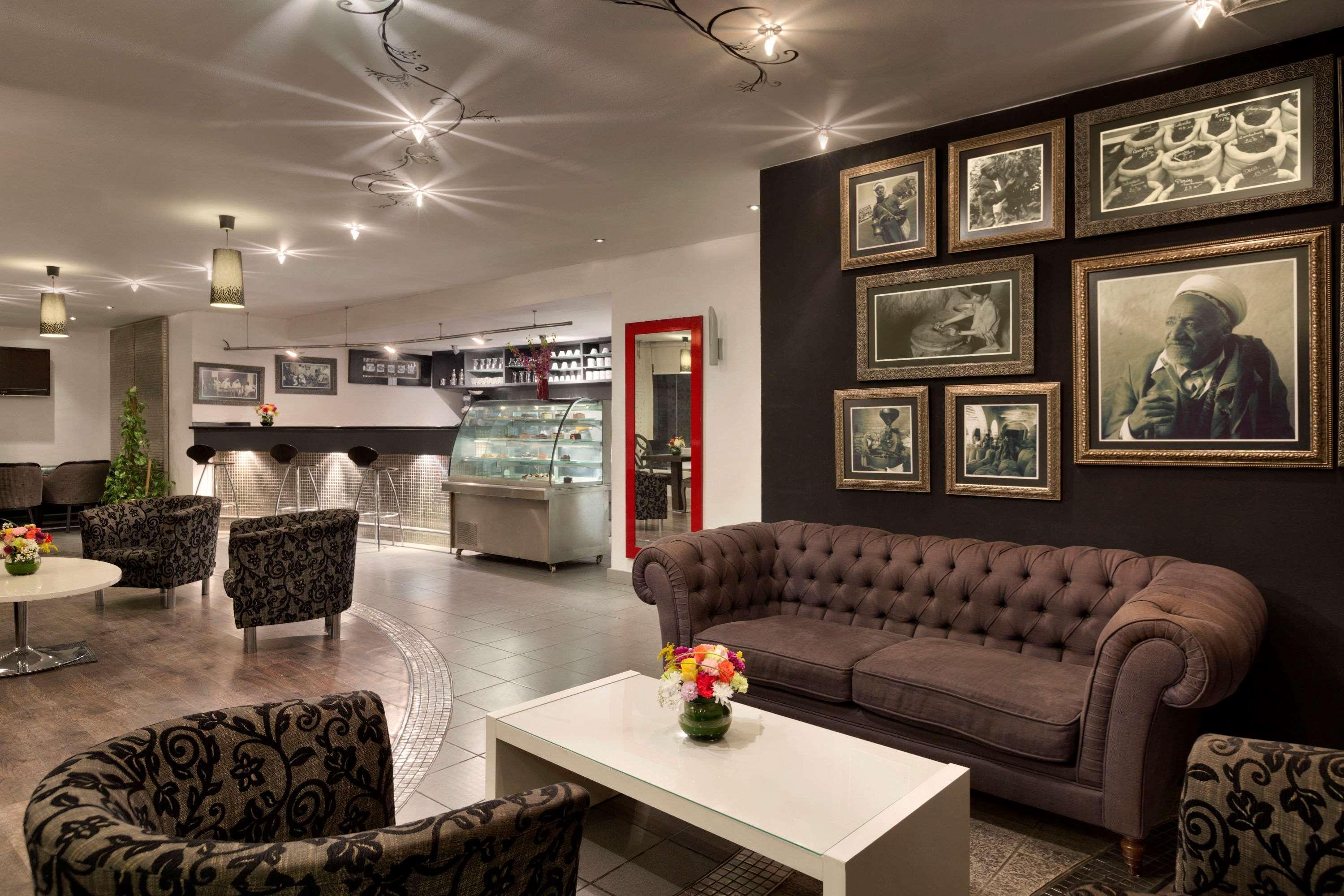 Hawthorn Suites By Wyndham Khobar Buitenkant foto