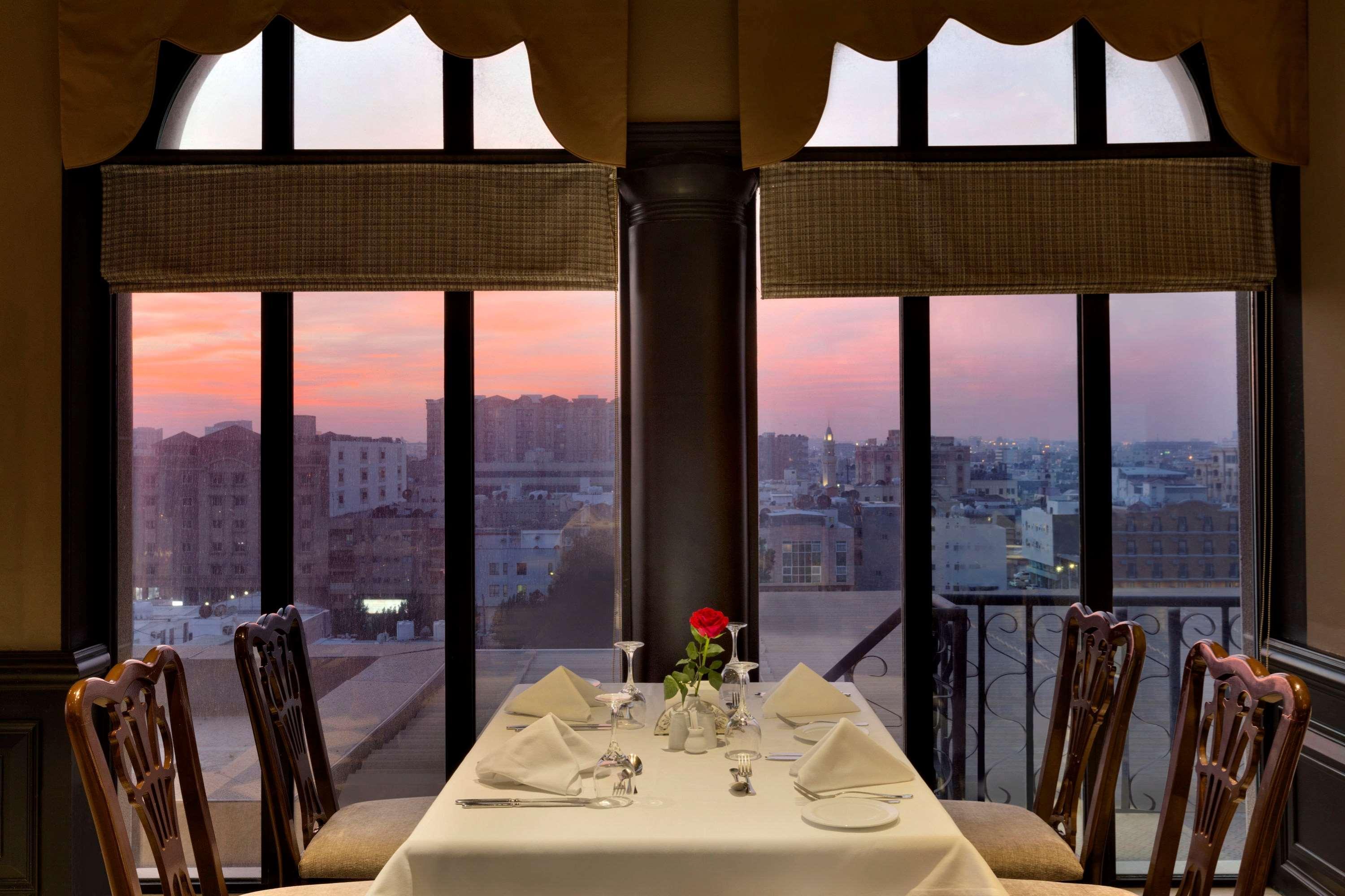 Hawthorn Suites By Wyndham Khobar Buitenkant foto